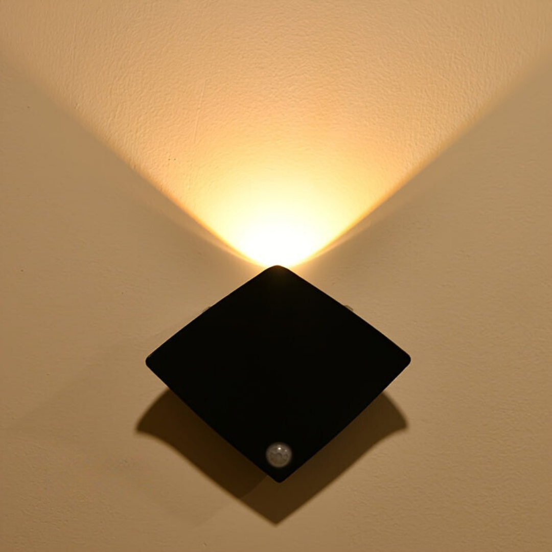 AZTEX™ Draadloze Wandlamp